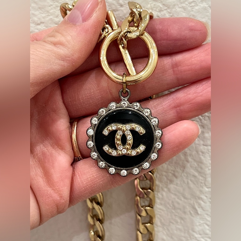 Chanel button necklace